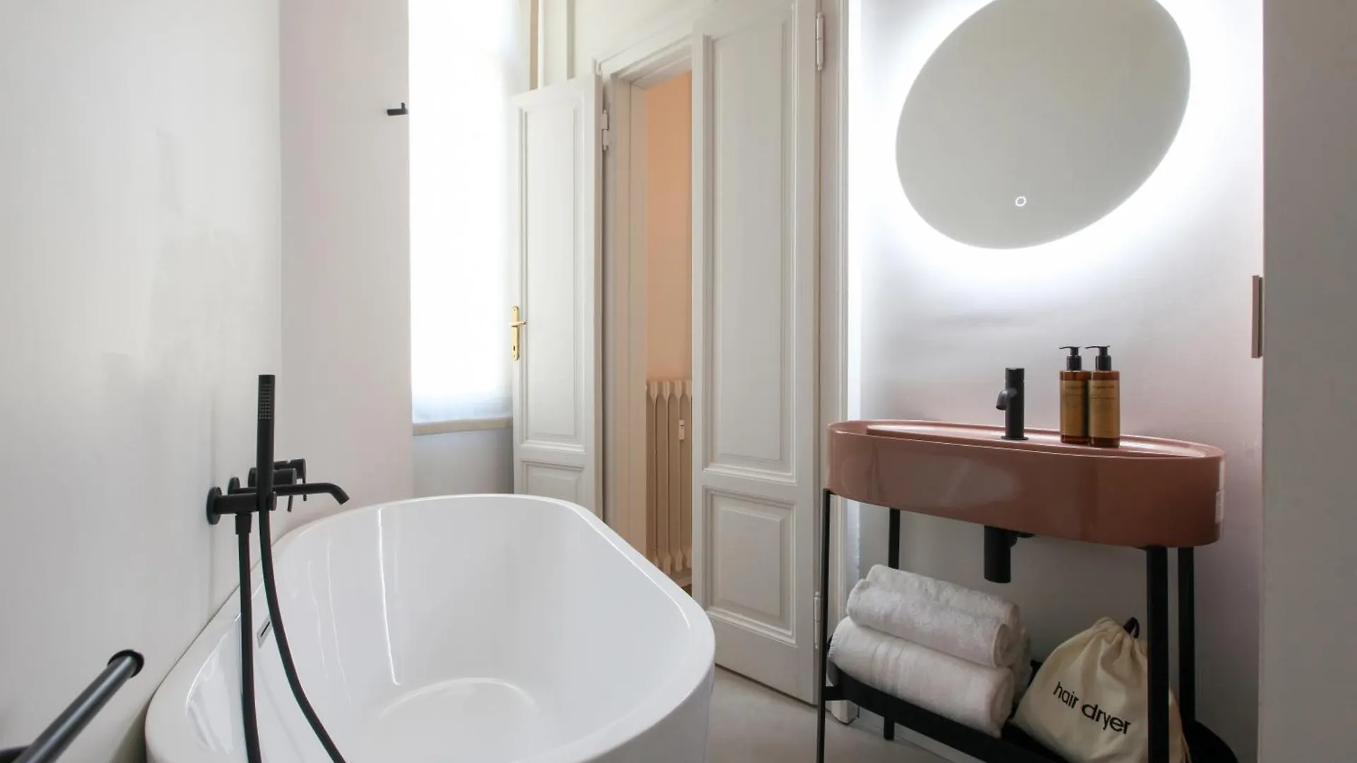 Ca Bela - Certosa Suites Milan