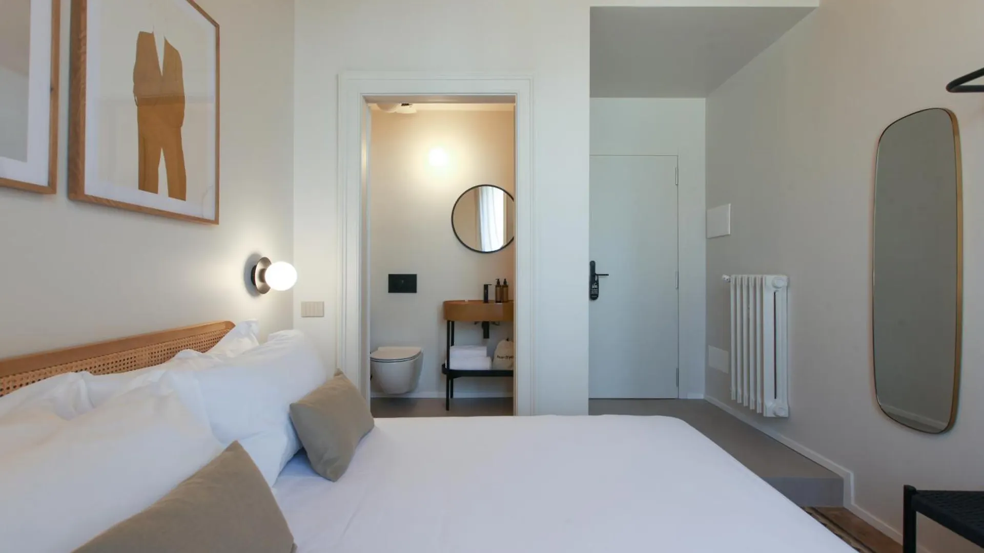 Ca Bela - Certosa Suites Milan Italy