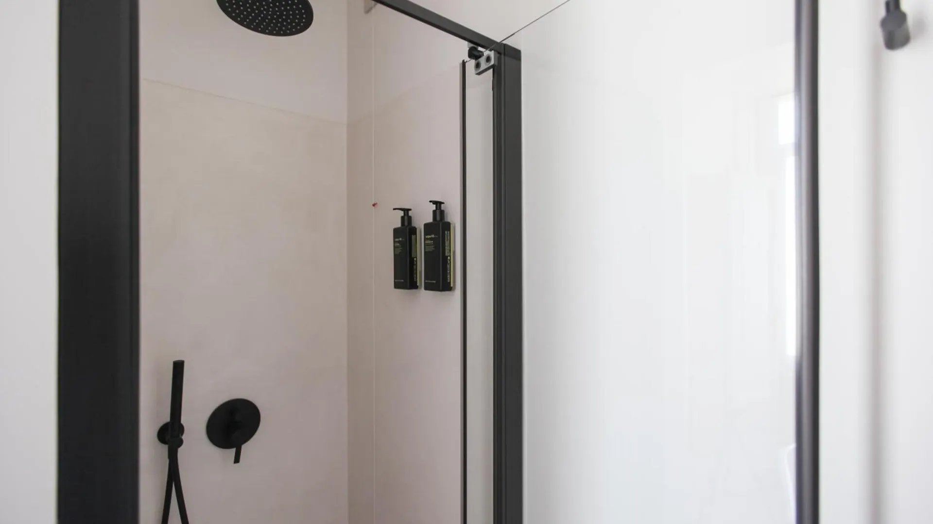 Ca Bela - Certosa Suites Milan