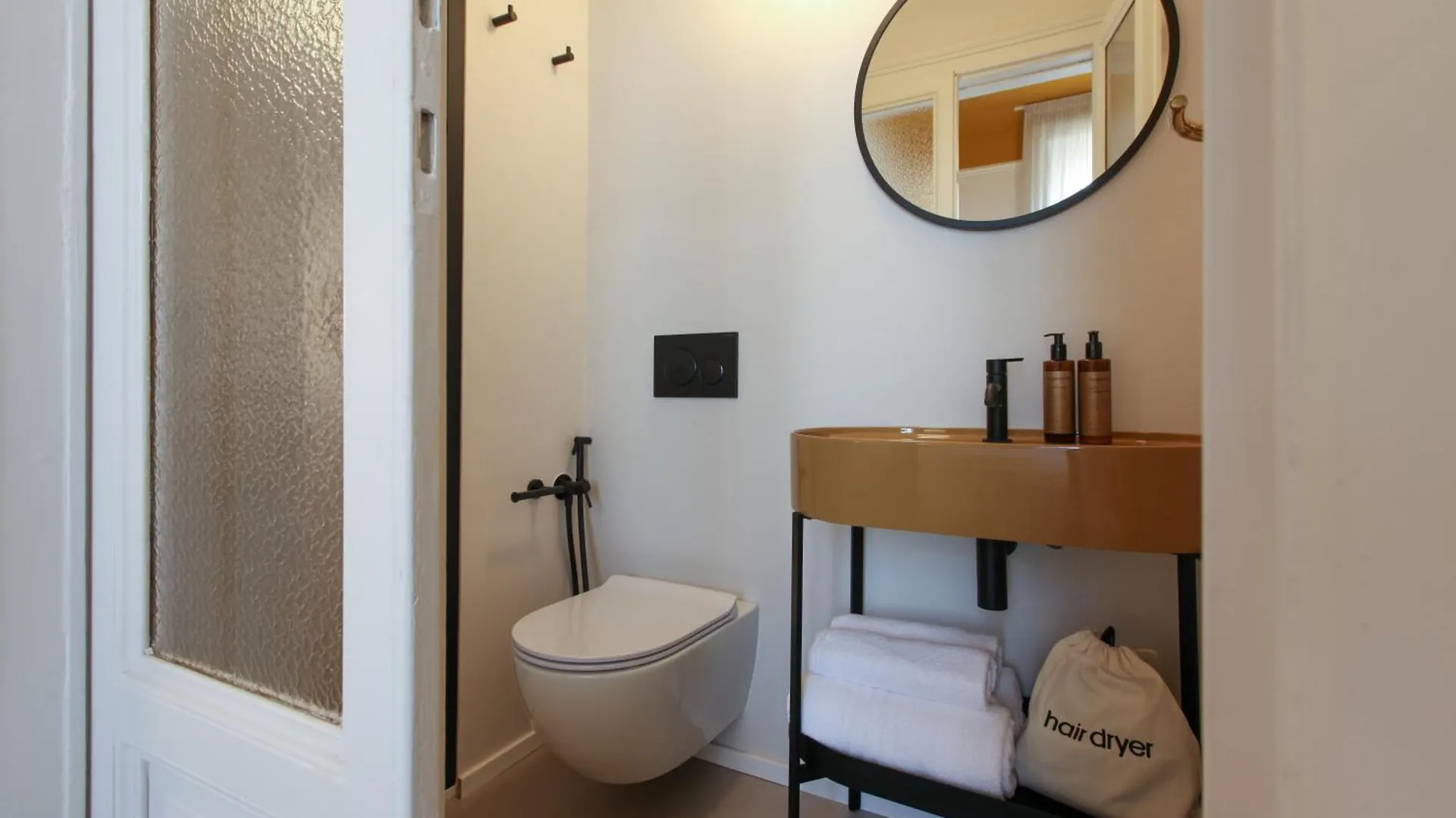 Ca Bela - Certosa Suites Milano 0*,